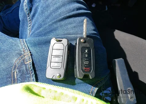 2016 Jeep Renegade Sport from USA, damaged, VIN ZACCJAAW0GPD32866